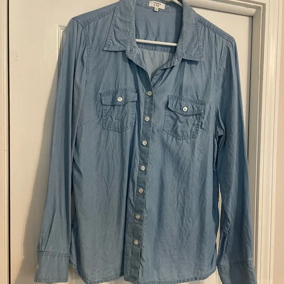 Lightweight Button Down “Denim” Top - Picture 1 of 6